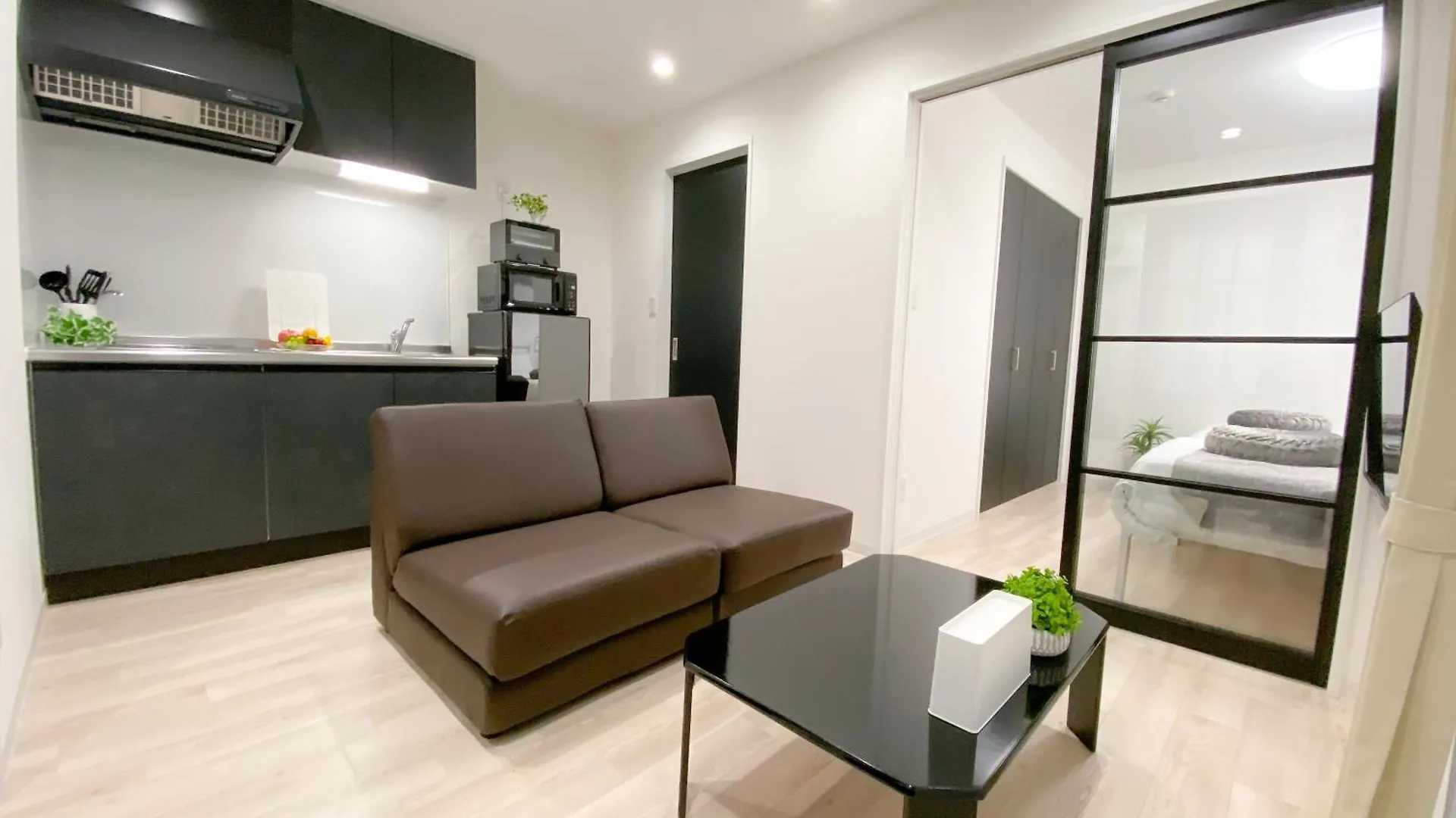 Residential Hotel Glitter Usjまで1駅5分 Осака 0*,